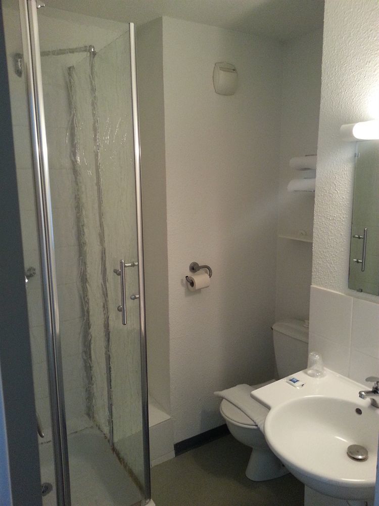 Ibis Budget Шатодён Экстерьер фото
