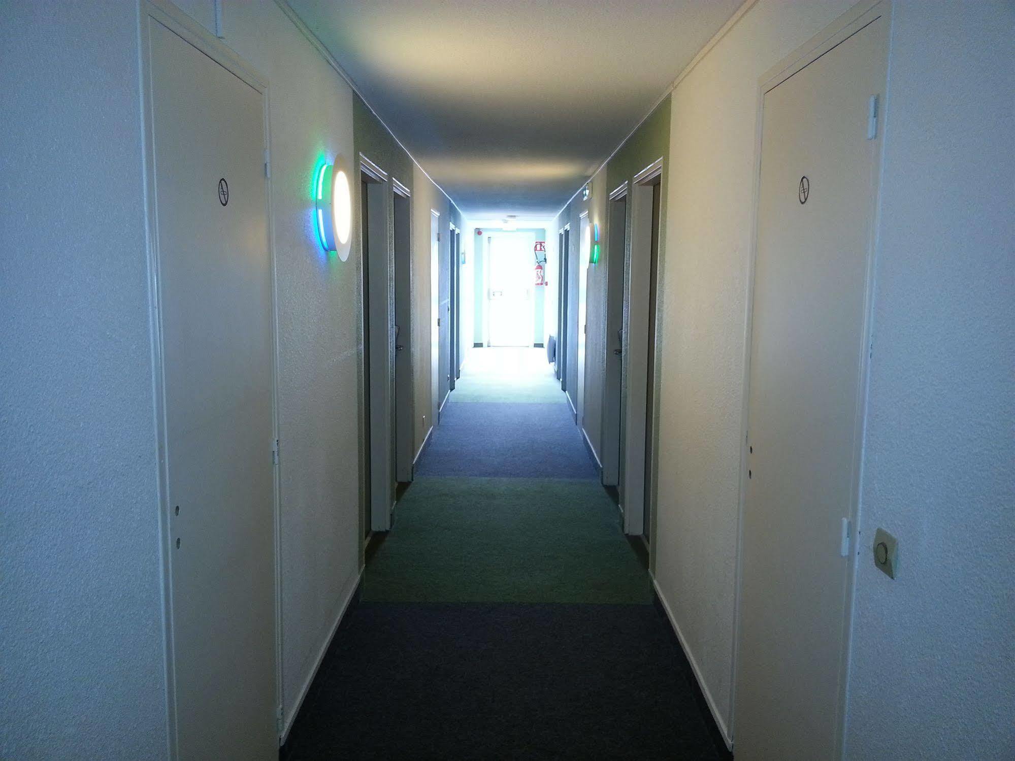 Ibis Budget Шатодён Экстерьер фото